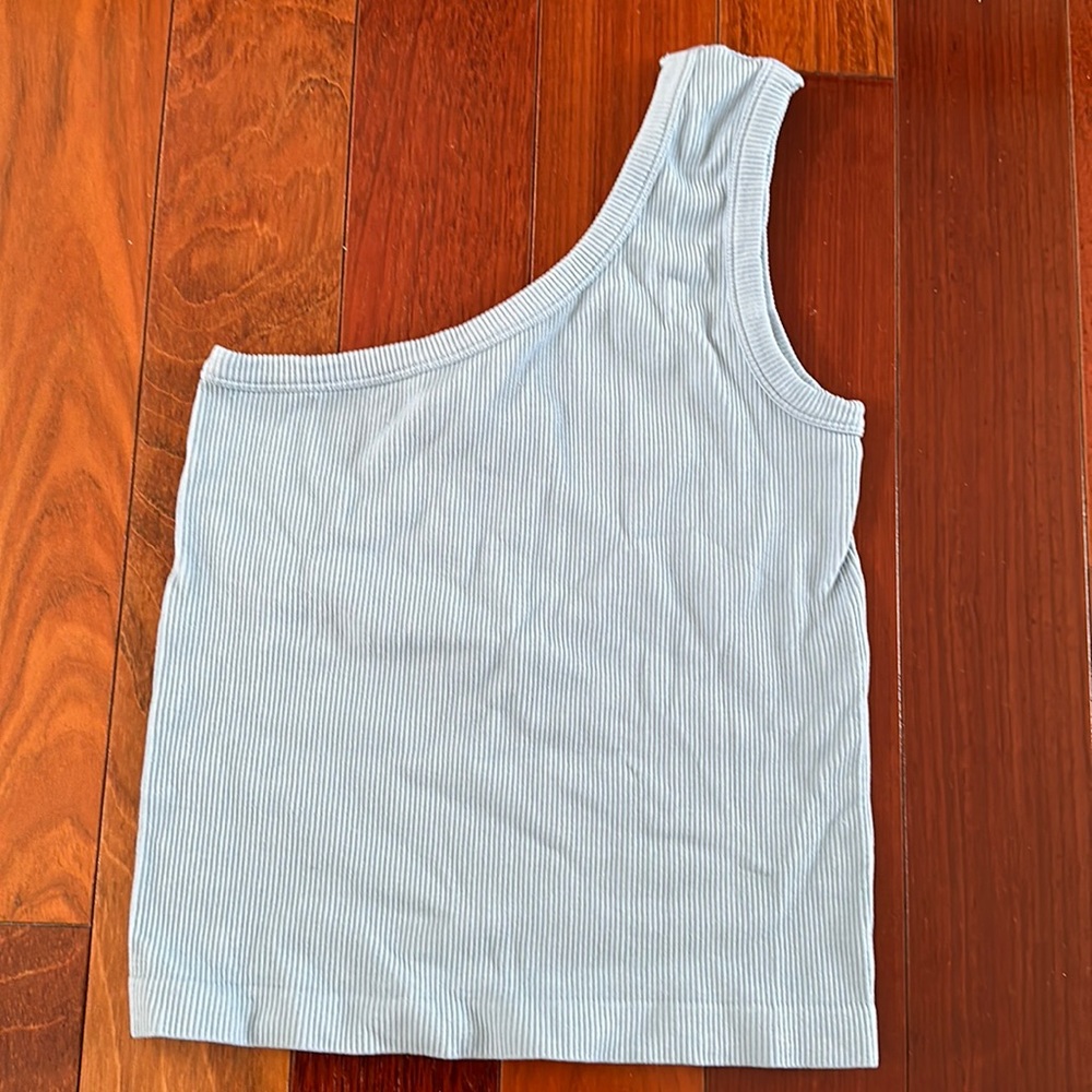 One shoulder ribbed blue top. Never worn. Size S.